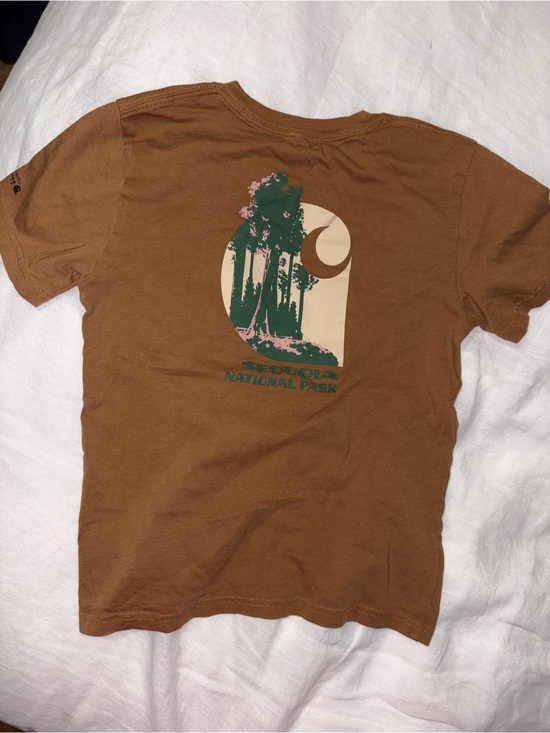 Carhartt Tops - Carhartt Brown Crewneck T-Shirt with Logo Tag